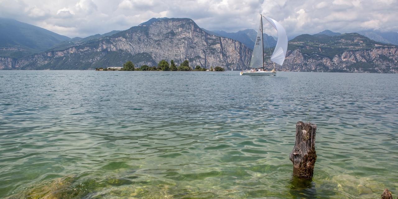 Hotel Eden Brenzone sul Garda Dış mekan fotoğraf